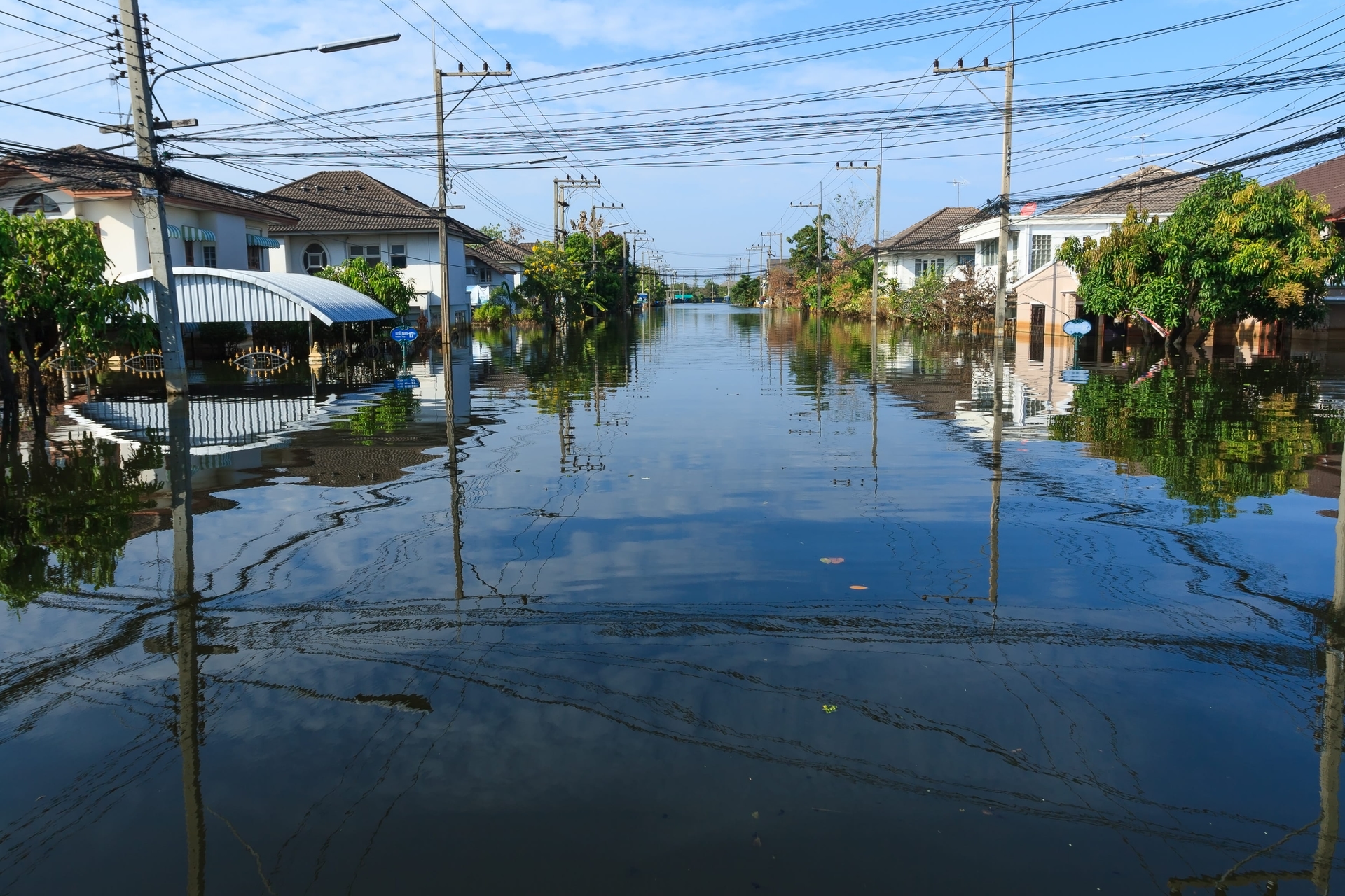 Apa Saja Alat Pencegah Banjir? 14 Jenis Alat Penahan Banjir dan Cara Memilihnya