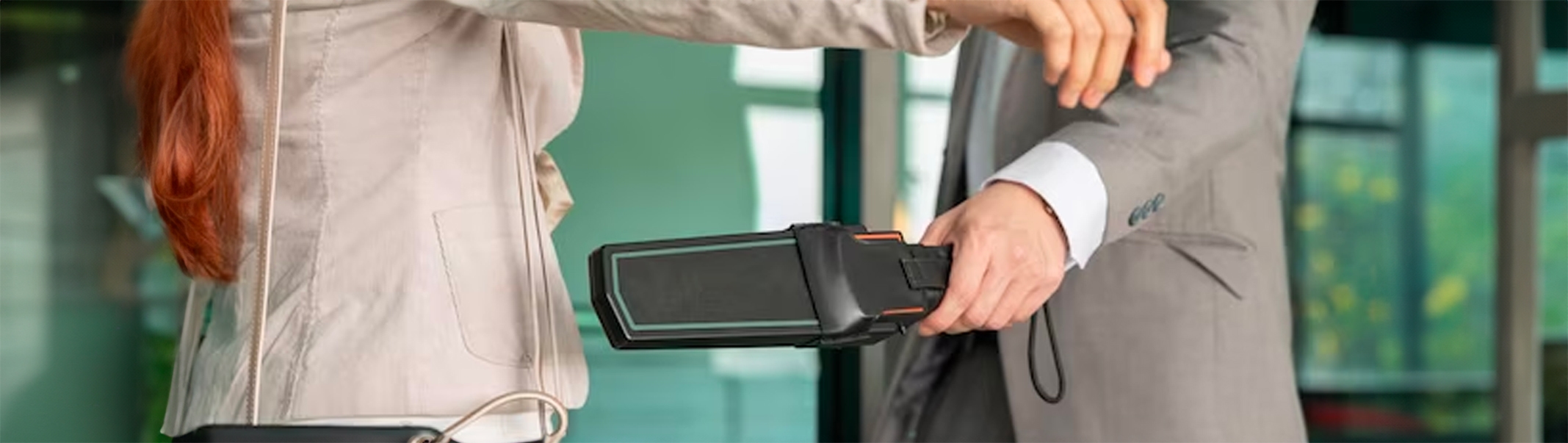 Apa Saja Keuntungan Alat Keamanan Praktis Hand Held Metal Detector?