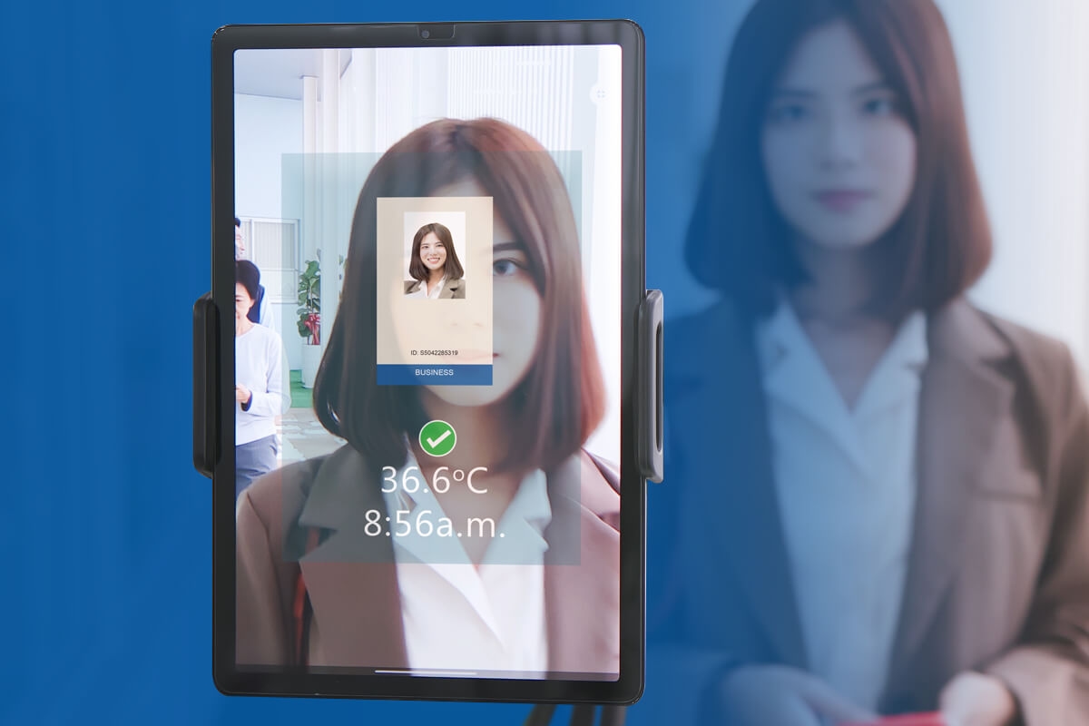 Integrated HD Camera